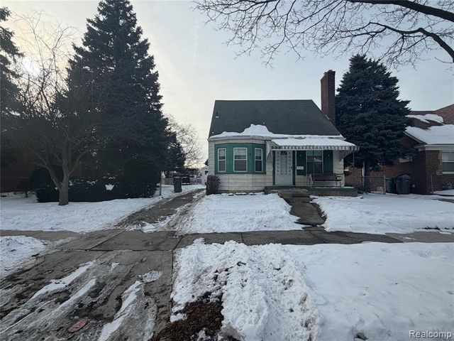 7041 Yinger Avenue, Dearborn, MI 48126