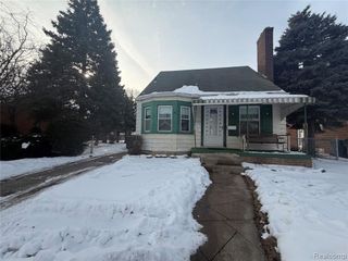 7041 Yinger Avenue, Dearborn, MI 48126