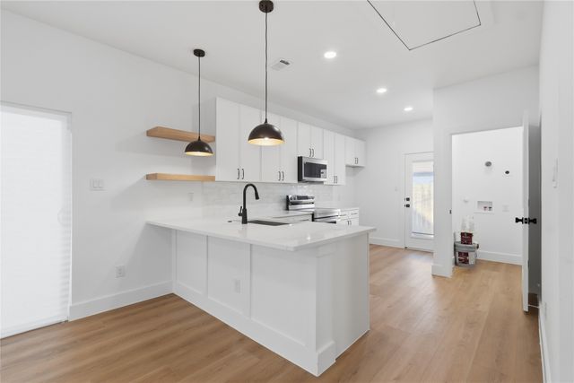 4222 Copeland Street, Dallas, TX 75210