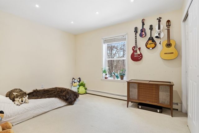 76 Oak Hill Lane, Boylston, MA 01505