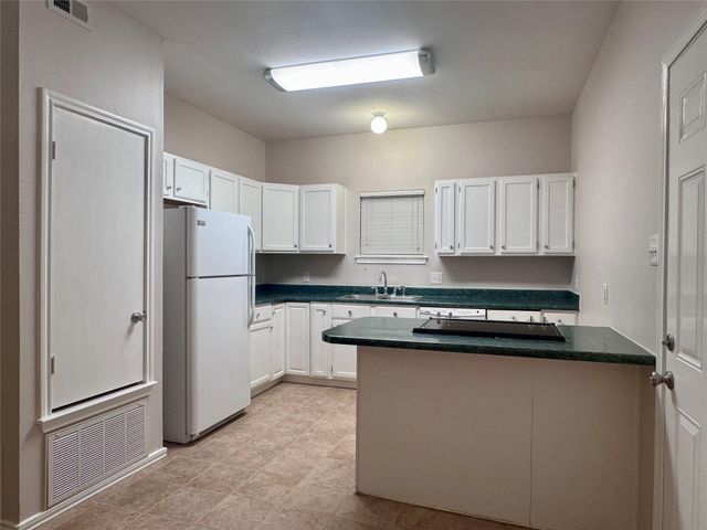 614 Bentwood DR, Leander, TX 78641
