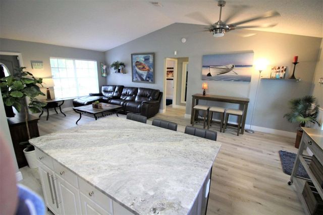 147 NW 10th Avenue, Delray Beach, FL 33444