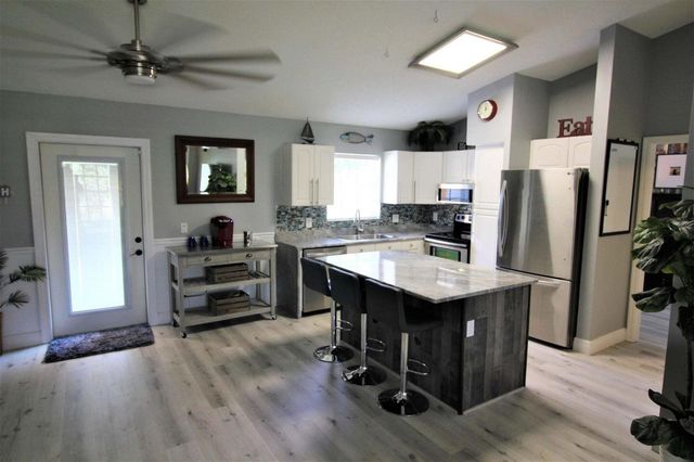 147 NW 10th Avenue, Delray Beach, FL 33444
