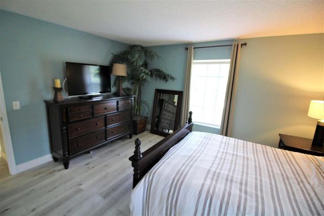 147 NW 10th Avenue, Delray Beach, FL 33444