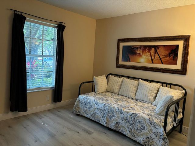 147 NW 10th Avenue, Delray Beach, FL 33444