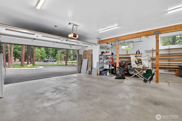 100 White Pine Drive, Ronald, WA 98940