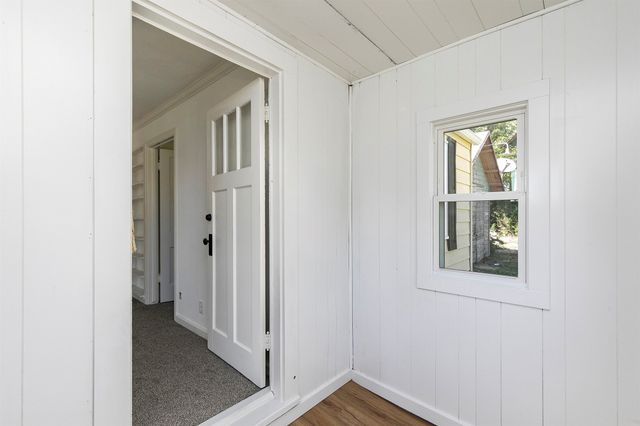 503 S Columbus Street, Pleasantville, IA 50225