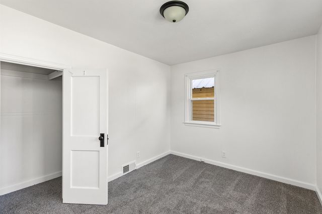 503 S Columbus Street, Pleasantville, IA 50225