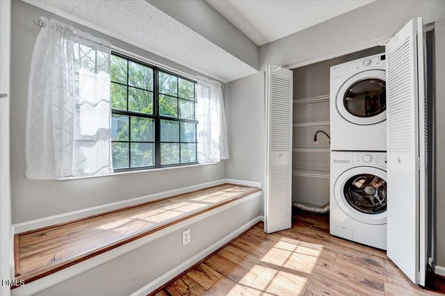 7802 Falcon Rest Circle, Raleigh, NC 27615