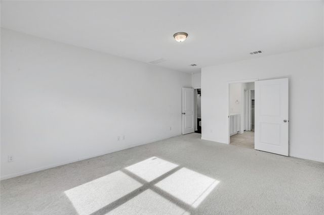 108 Greenthread DR, Liberty Hill, TX 78642