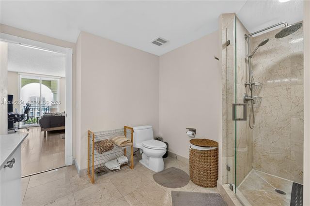 17555 Atlantic Boulevard TS6, Sunny Isles Beach, FL 33160