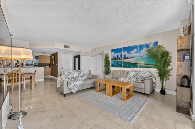 17555 Atlantic Boulevard TS6, Sunny Isles Beach, FL 33160