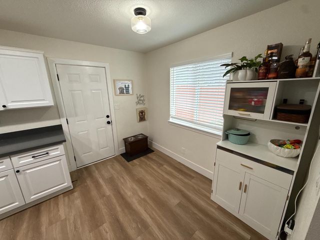 7669 Barrow St, Sutter, CA 95982