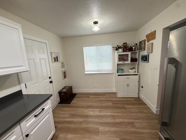 7669 Barrow St, Sutter, CA 95982