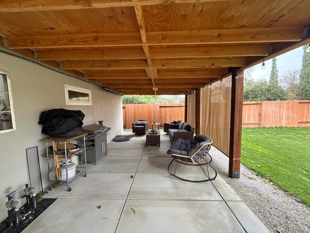 7669 Barrow St, Sutter, CA 95982