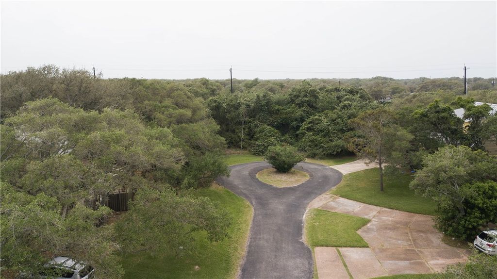 26 Bahama St N, Rockport, TX 78382 — photo 2