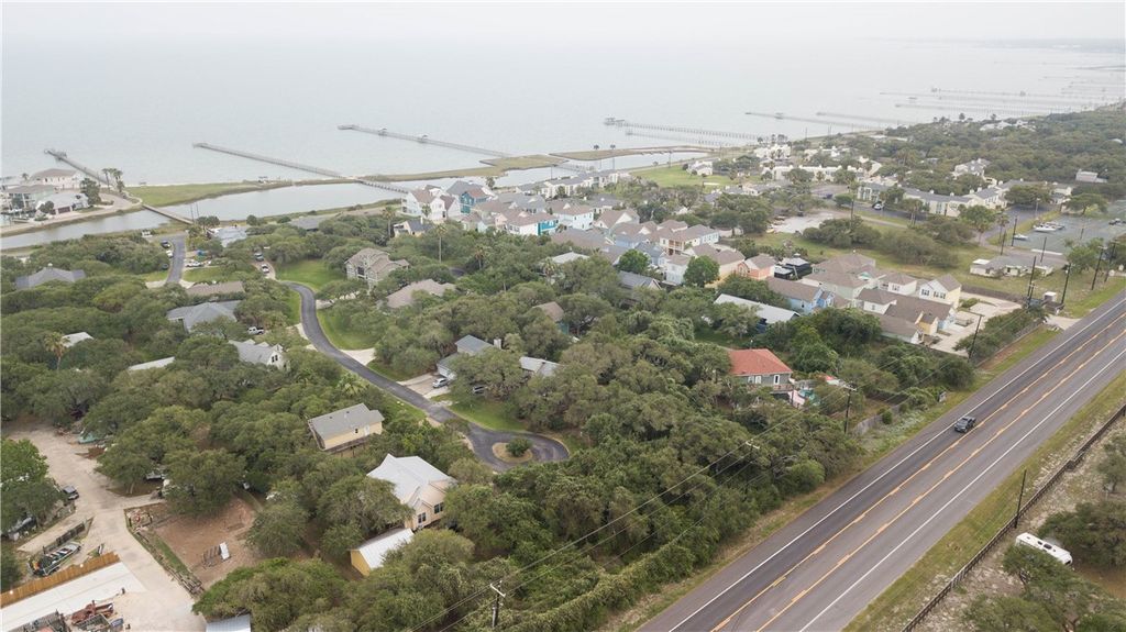 26 Bahama St N, Rockport, TX 78382 — photo 5
