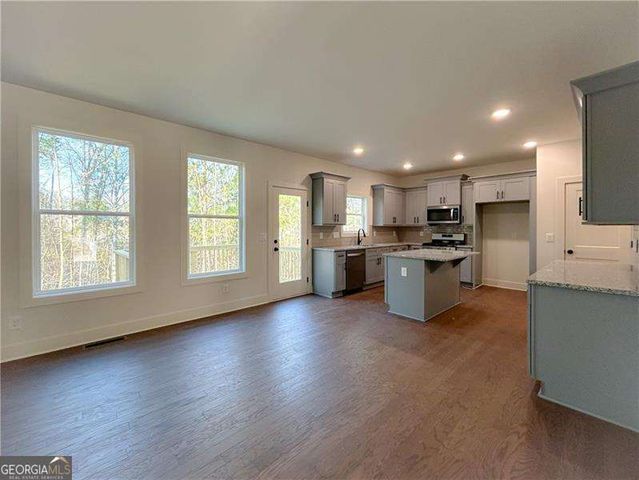 27 Bridgestone Way, Cartersville, GA 30120