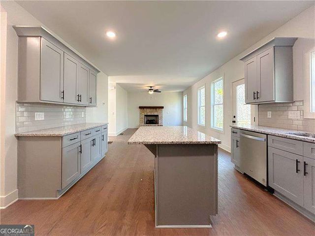 27 Bridgestone Way, Cartersville, GA 30120