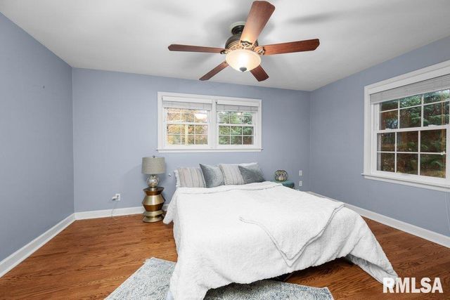 777 25th Ave Ct Court, Moline, IL 61265