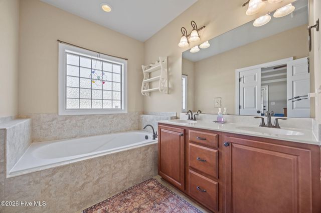 1418 Draft Court, Greenville, NC 27858