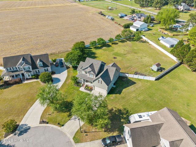 1418 Draft Court, Greenville, NC 27858