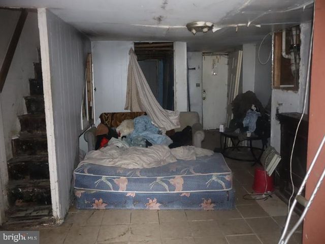 5502 WESTFORD RD, Philadelphia, PA 19120