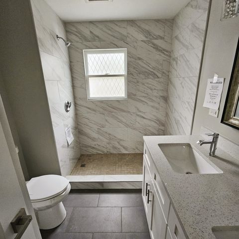 121 4th Street, Libertyville, IL 60048