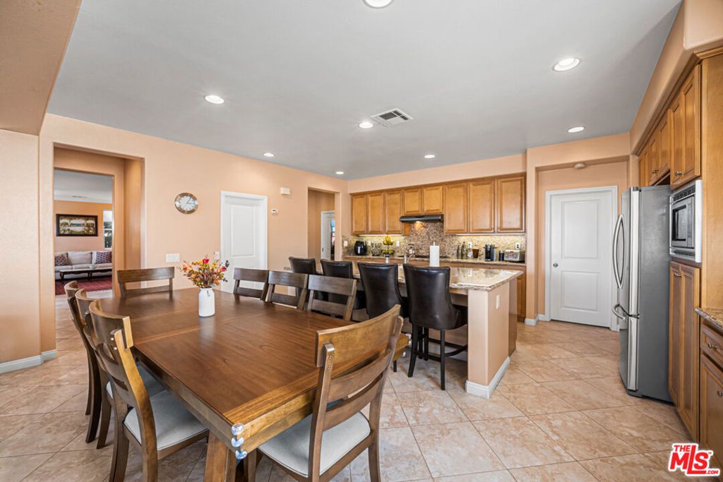 Image 14 of property listing at 25340 Coral Canyon Road, Corona, CA 92883