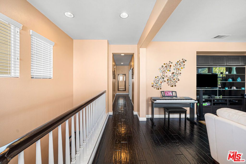 Image 27 of property listing at 25340 Coral Canyon Road, Corona, CA 92883