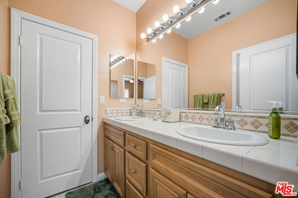 Image 39 of property listing at 25340 Coral Canyon Road, Corona, CA 92883