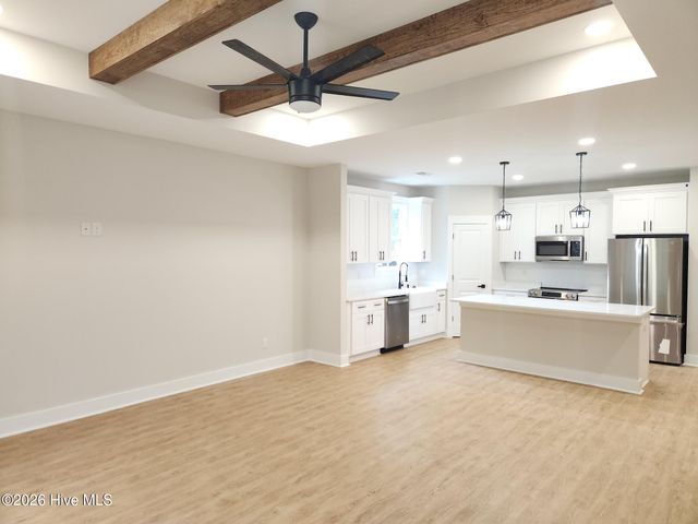556 Briarwood Drive NW, Calabash, NC 28467