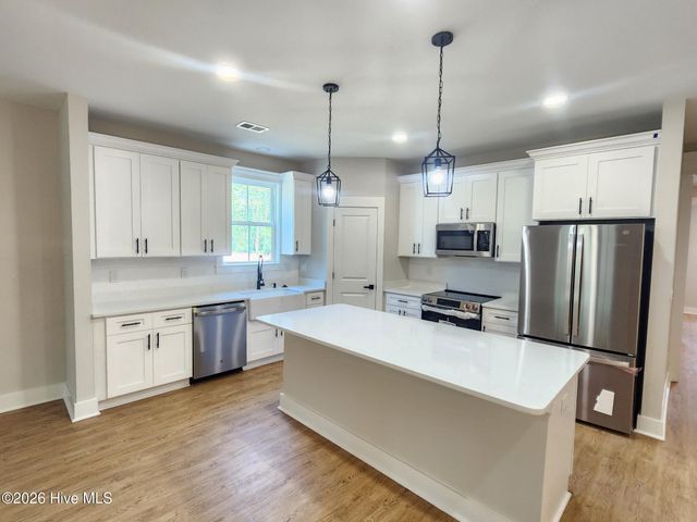556 Briarwood Drive NW, Calabash, NC 28467