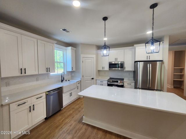 556 Briarwood Drive NW, Calabash, NC 28467