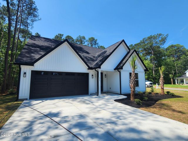 556 Briarwood Drive NW, Calabash, NC 28467