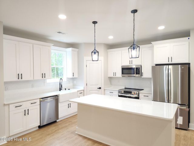 556 Briarwood Drive NW, Calabash, NC 28467