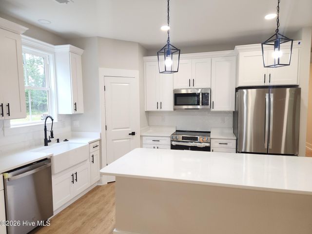 556 Briarwood Drive NW, Calabash, NC 28467