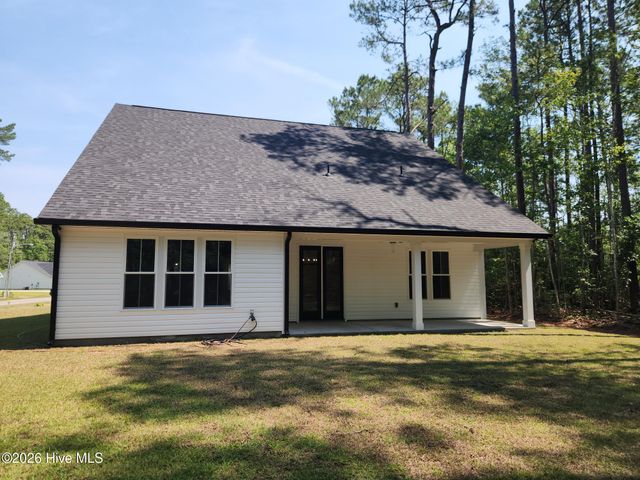 556 Briarwood Drive NW, Calabash, NC 28467