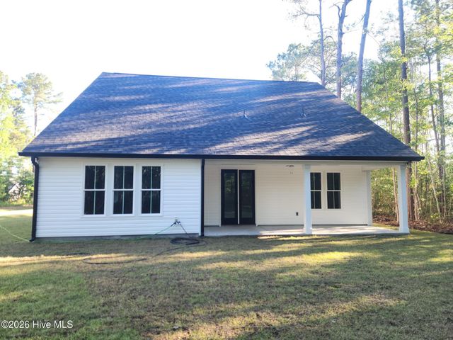 556 Briarwood Drive NW, Calabash, NC 28467