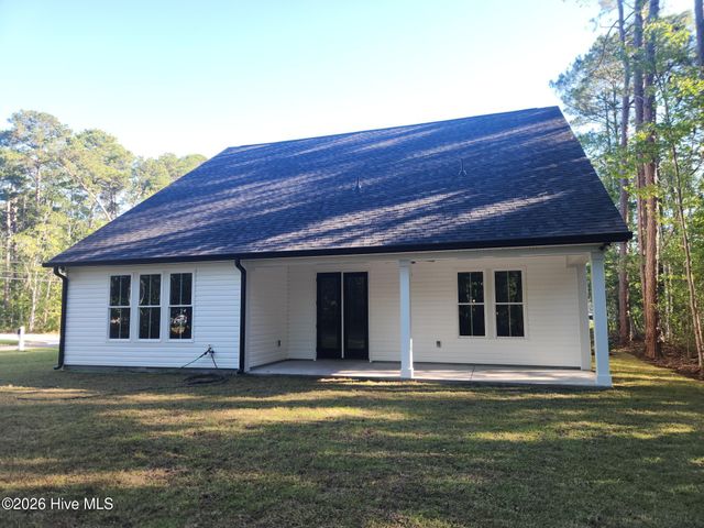 556 Briarwood Drive NW, Calabash, NC 28467