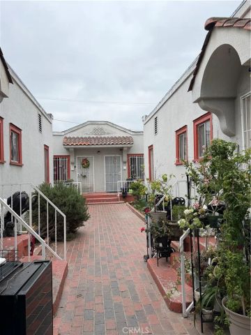 1646 W 52nd, Los Angeles, CA 90062
