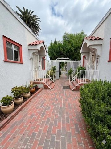 1646 W 52nd, Los Angeles, CA 90062