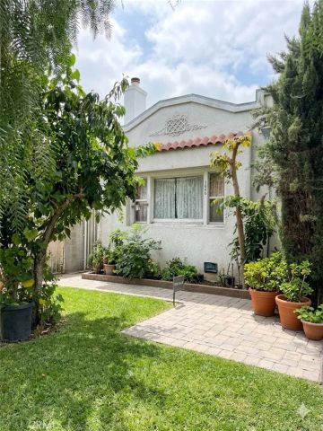 1646 W 52nd, Los Angeles, CA 90062