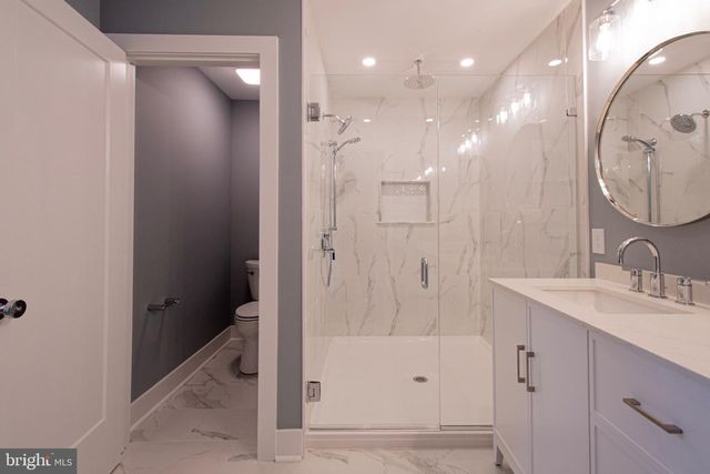 21 MANOR RD, Paoli, PA 19301