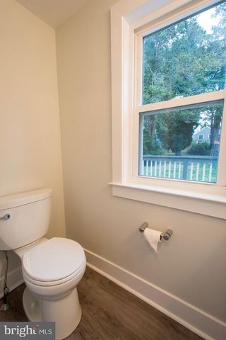 21 MANOR RD, Paoli, PA 19301