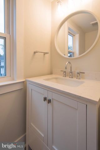 21 MANOR RD, Paoli, PA 19301