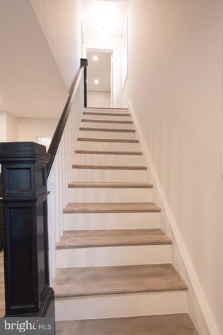 21 MANOR RD, Paoli, PA 19301