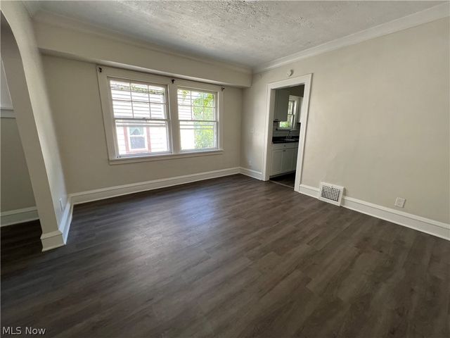 3227 W 114th Street, Cleveland, OH 44111