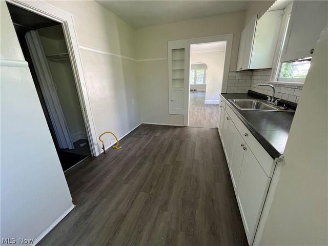 3227 W 114th Street, Cleveland, OH 44111