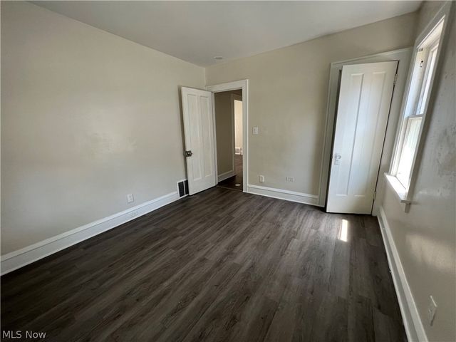 3227 W 114th Street, Cleveland, OH 44111